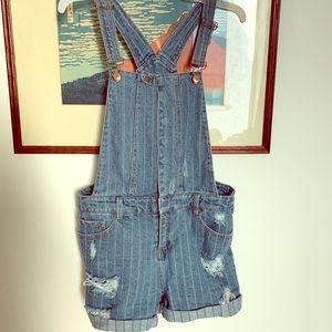 H&M denim short overalls with snap button opening